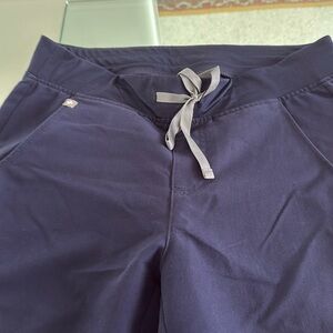 Figs navy women scrub SET joggers